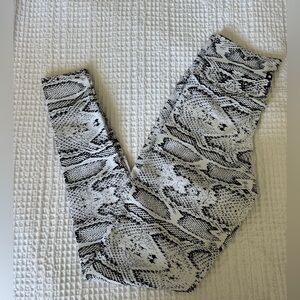 Booty by Brabants snake skin leggings